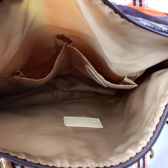 VTG Missoni Y2K vinyl abstract satchel with canvas straps. - Picture 12 of 15